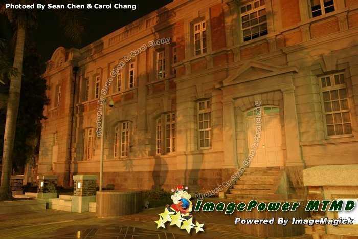 主題：[攝影]國家台灣文學館與府中街夜景 圖片編號：3630(按我可以瀏覽下一張照片唷!!)